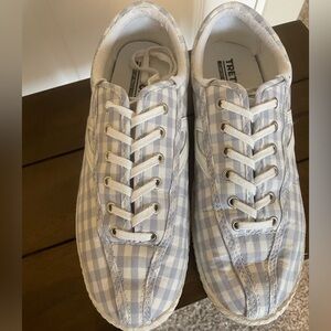 Tretorn Nylite Grey Gingham Size 9 1/2. Worn twice. Cute!